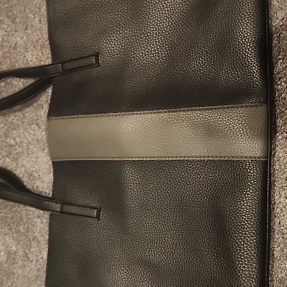 Vincent Camuto tote - Picture 5 of 5